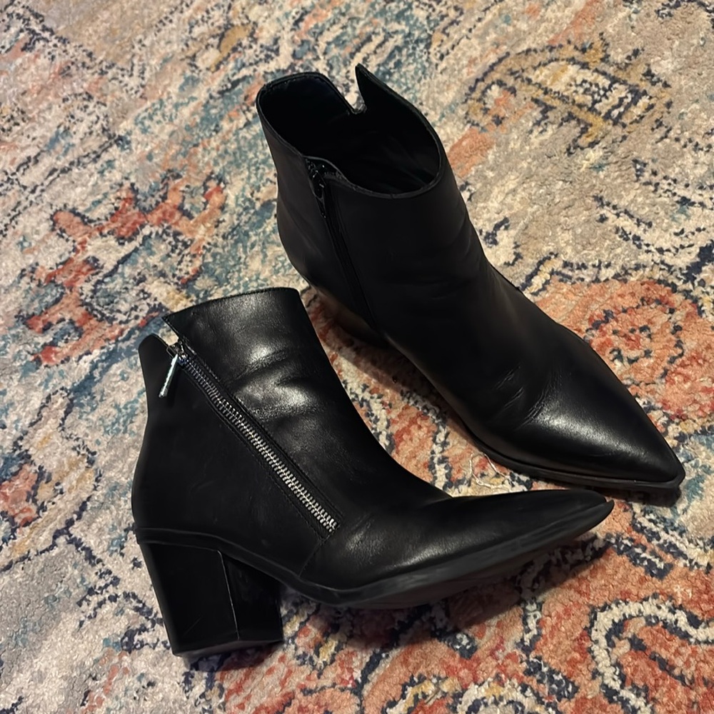 Nine West leather booties